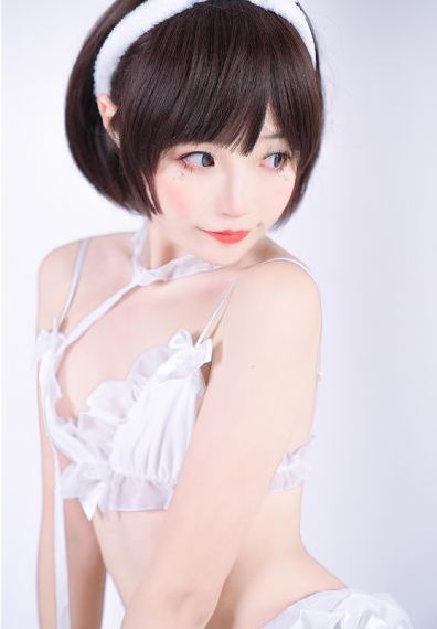 感宫世界